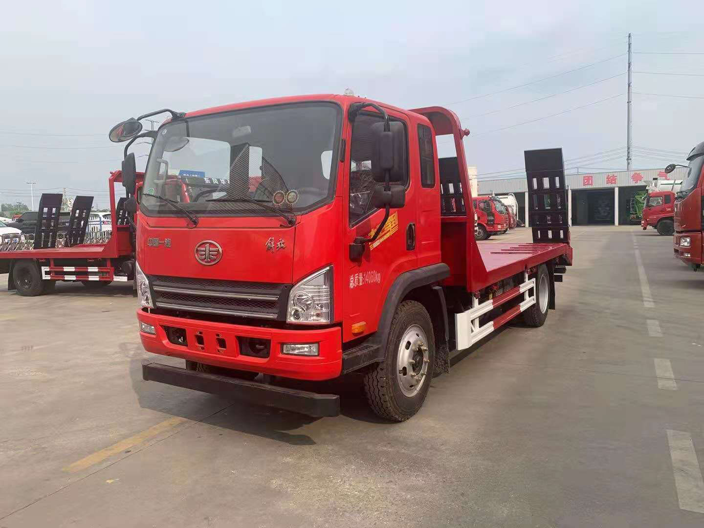 國(guó)六解放虎V平板車運(yùn)輸車