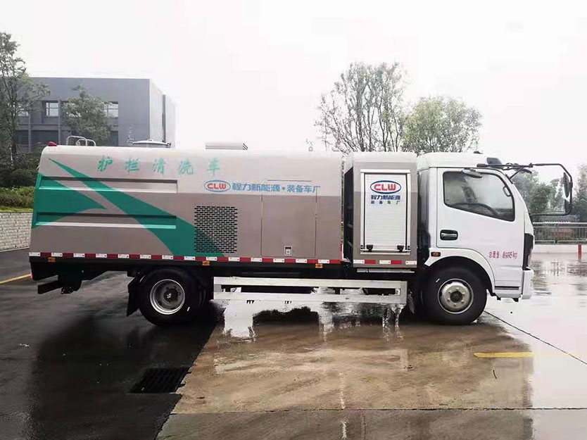 國六東風(fēng)大多利卡純電動護(hù)欄清洗車圖片