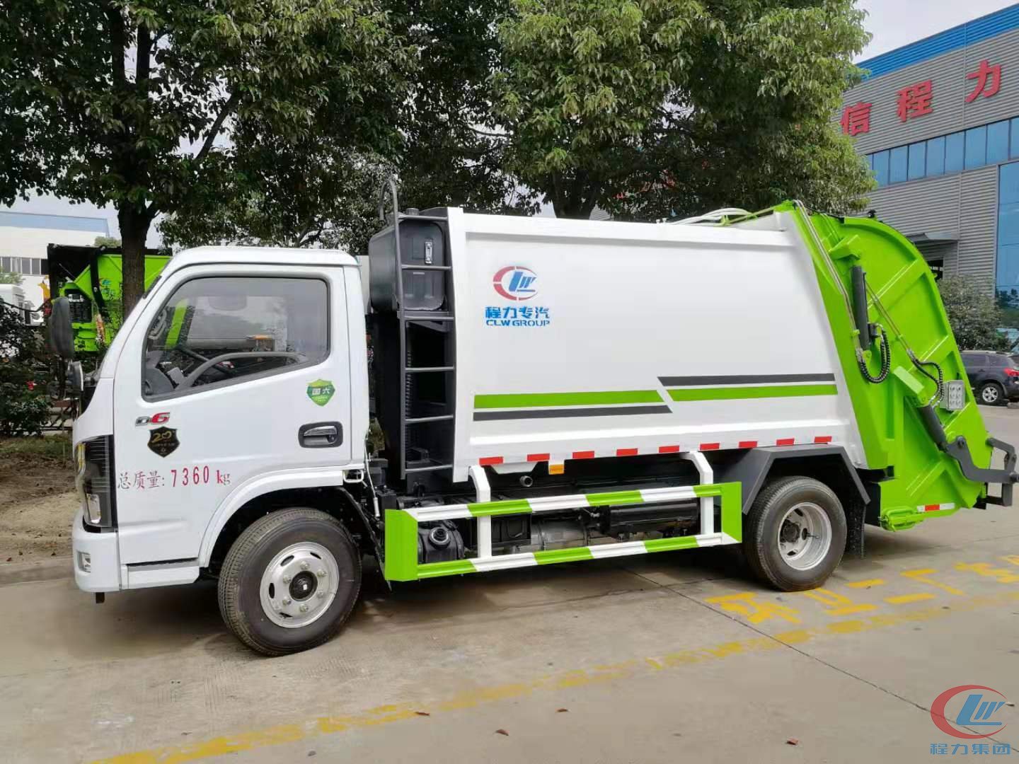 國(guó)六東風(fēng)多利卡壓縮式垃圾車(chē)