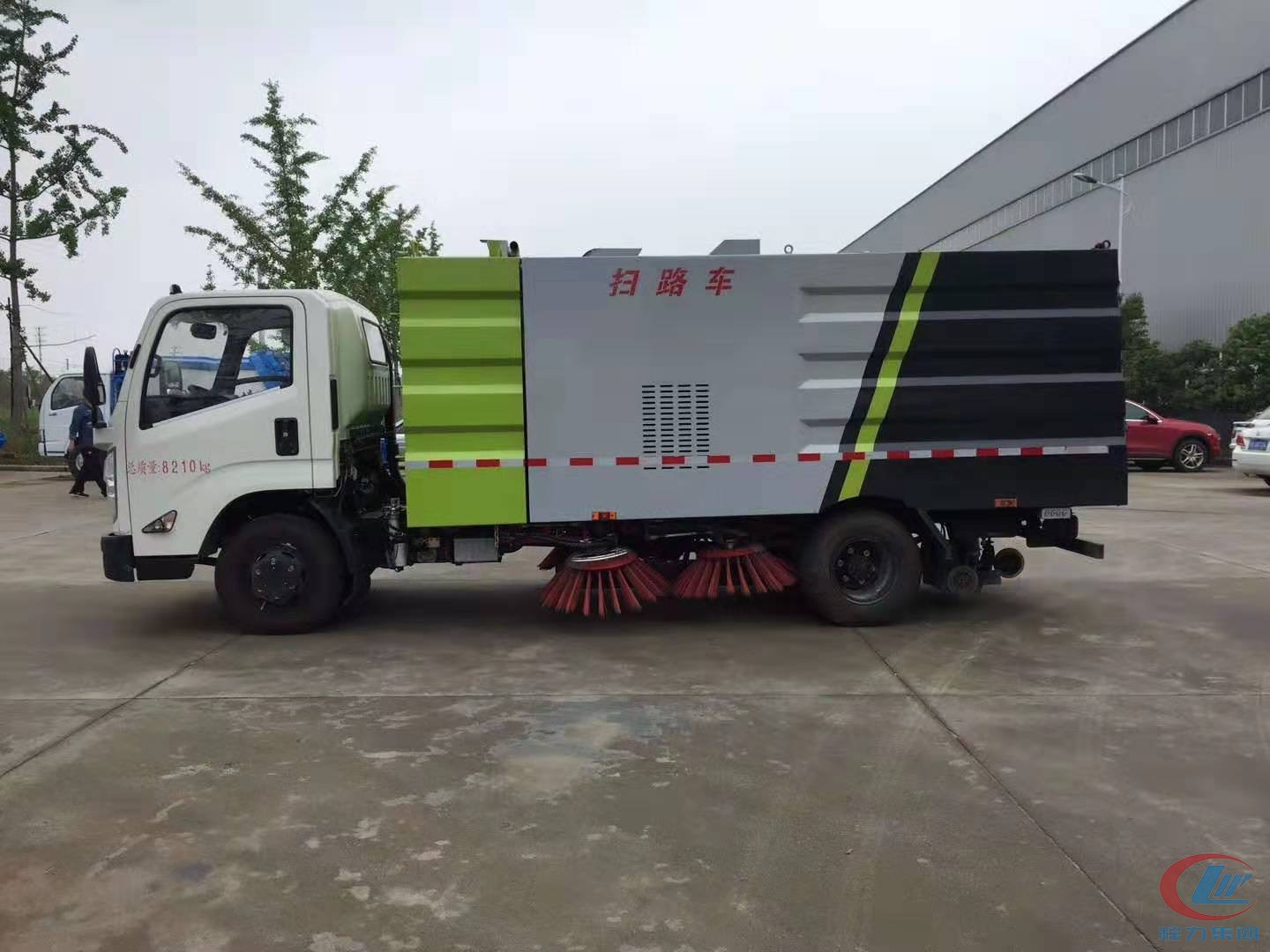 江鈴掃路車(chē)現(xiàn)車(chē)圖片