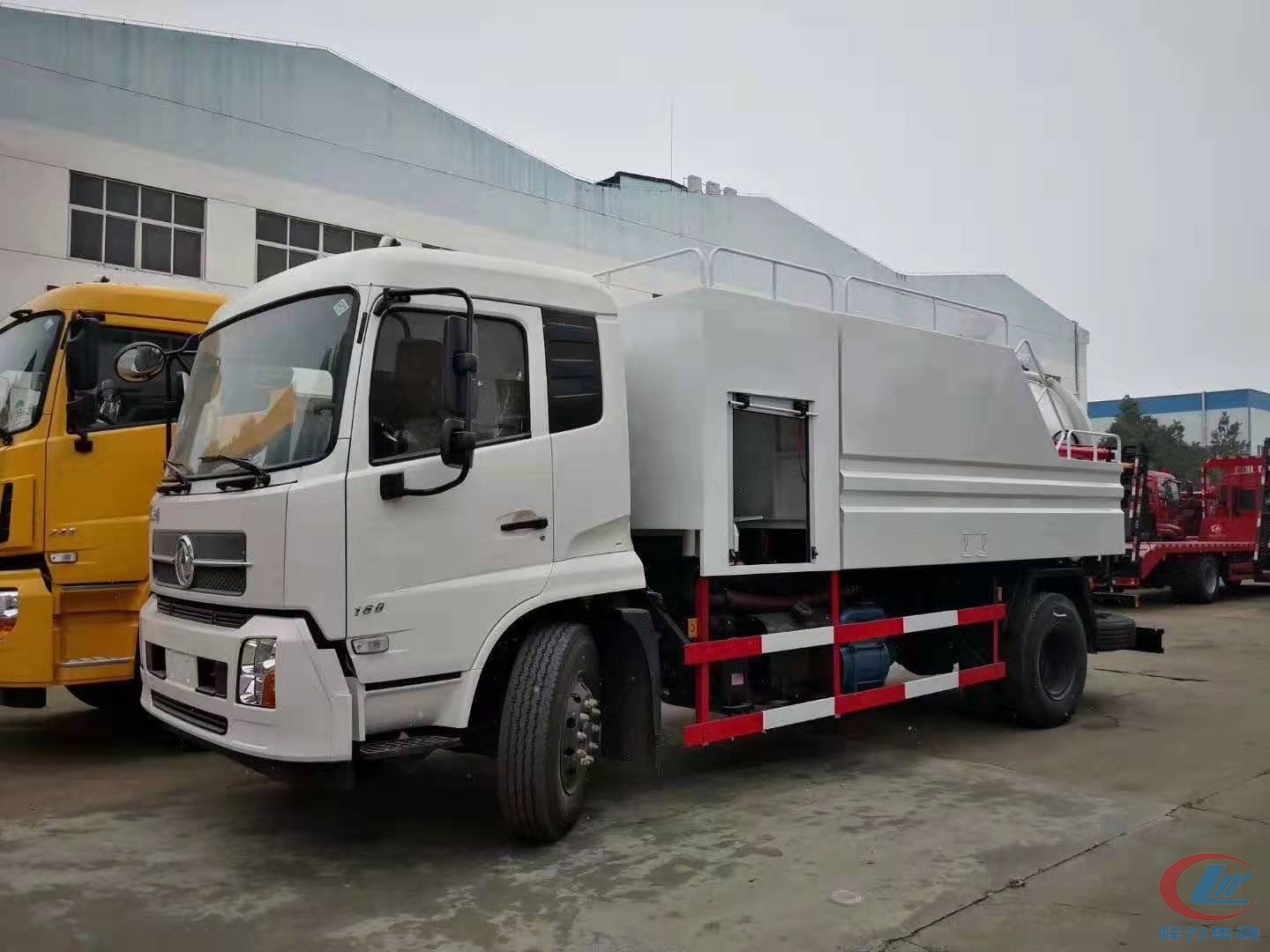 天錦清洗吸污車(chē)