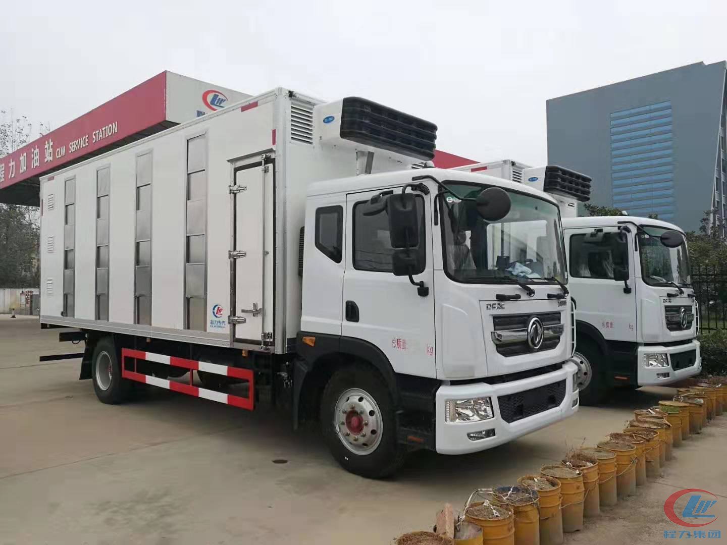 東風(fēng)多利卡D9恒溫畜禽運輸車